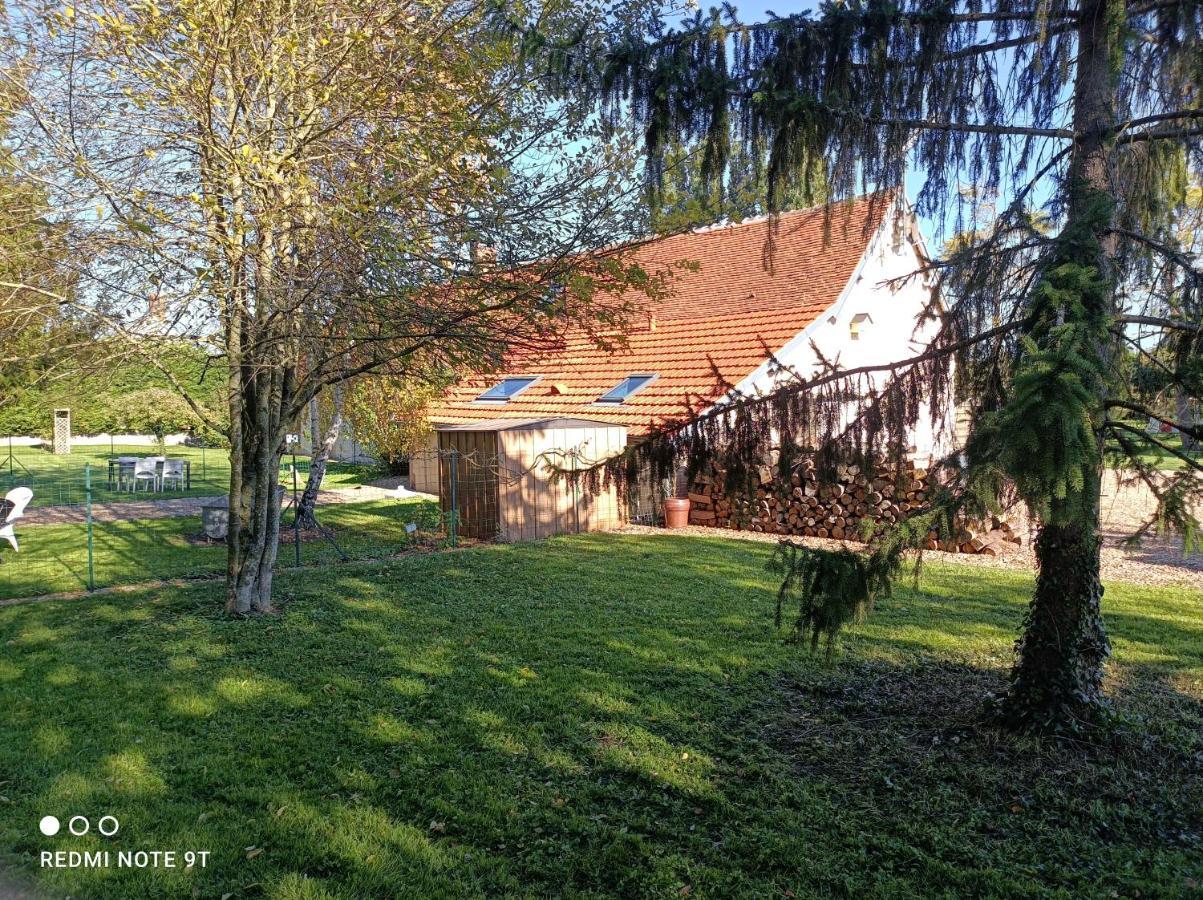 Villa classé 1h30 Paris jusqu'à 6 personnes SPA intérieur et extérieur pleine campagne Ladon Esterno foto