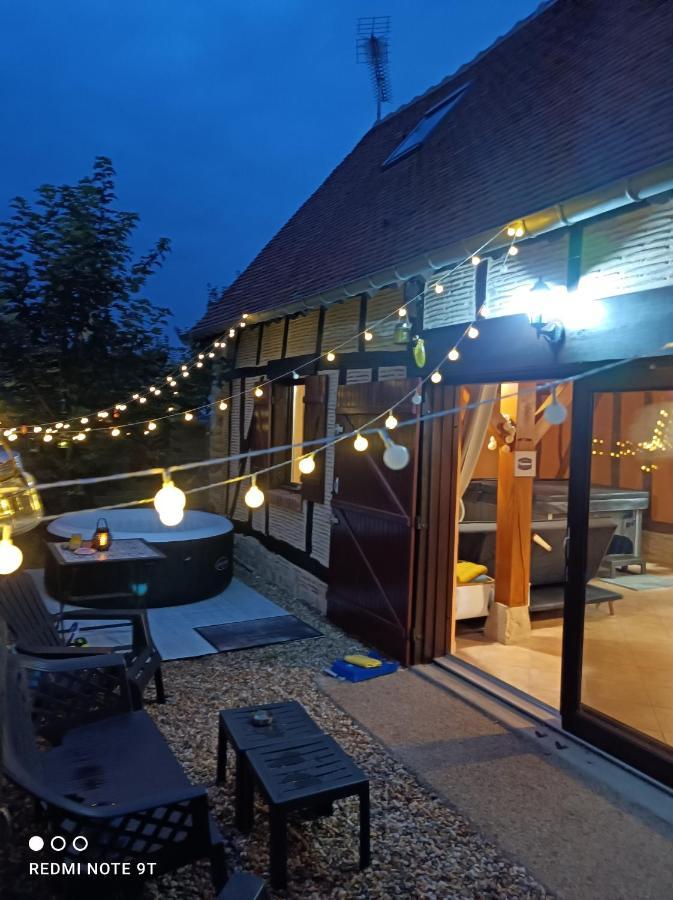 Villa classé 1h30 Paris jusqu'à 6 personnes SPA intérieur et extérieur pleine campagne Ladon Esterno foto